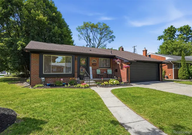 Photo 3 of Single family home for sale at 27407 Buckingham St, Livonia City Wayne, MI 48154 | MLS# 20261069037 | Listing updated on 2026-09-12