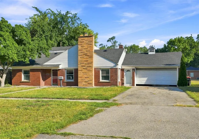 Photo 1 of Single family home for sale at 17620 Cornell Rd, Southfield City Oakland, MI 48075 | MLS# 20261069042 | Listing updated on 2026-08-29