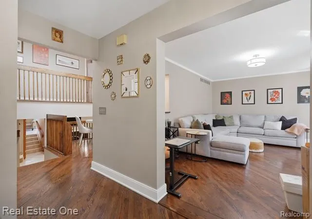 Photo 4 of Single family home for sale at 1353 Madison Dr, Troy City Oakland, MI 48083 | MLS# 20261069066 | Listing updated on 2026-09-12