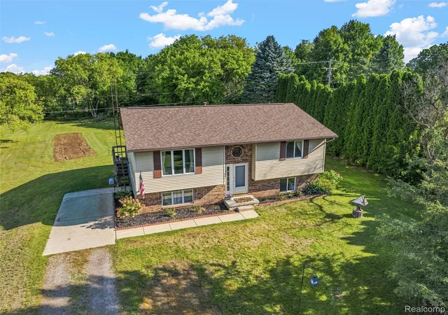 Single family home for sale at 8491 E Mount Morris Rd, RichfieldTownship_Genesee, MI 48463 | MLS# 20261069072