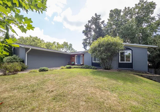 Photo 2 of Single family home for sale at 3125 Coachlite Ave, Portage City Kalamazoo, MI 49024 | MLS# 66026045710 | Listing updated on 2026-09-03