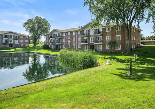 Photo 3 of Condo for sale at 54669 Shelby Rd, Shelby Charter Township Macomb, MI 48316 | MLS# 58050220111 | Listing updated on 2026-09-16