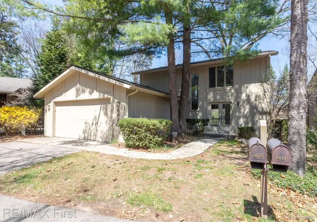 Photo 2 of Condo for sale at 6620 Red Cedar Ln, West Bloomfield Charter Township Oakland, MI 48324 | MLS# 20261069090 | Listing updated on 2026-09-14