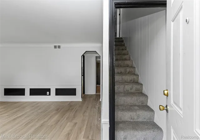 Photo 3 of Single family home for sale at 19950 Norborne, Redford Charter Township Wayne, MI 48240 | MLS# 20261069095 | Listing updated on 2026-08-29