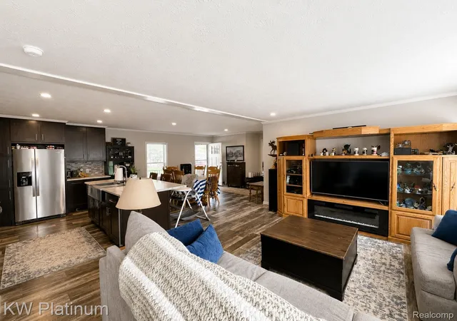 Photo 3 of Single family home for sale at 50136 Wedgewood Ct N, Shelby Charter Township Macomb, MI 48315 | MLS# 20261069098 | Listing updated on 2026-10-06