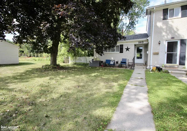 Photo 1 of Condo for sale at 263 Carlson St, Mt Clemens City Macomb, MI 48043 | MLS# 58050220114 | Listing updated on 2026-08-28