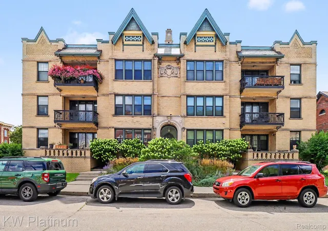 Photo 3 of Condo for sale at 615 W Hancock St, Detroit City Wayne, MI 48201 | MLS# 20261069111 | Listing updated on 2026-09-11