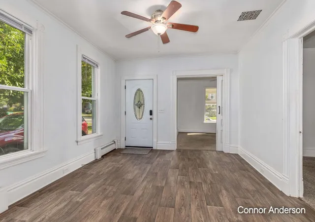 Photo 2 of Single family home for sale at 543 Leonard St Ne, Grand Rapids City Kent, MI 49503 | MLS# 65026045732 | Listing updated on 2026-10-02
