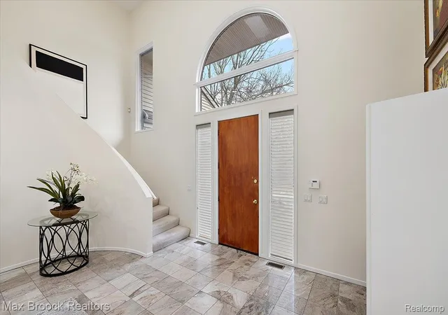 Photo 3 of Single family home for sale at 2295 Shore Hill Dr, West Bloomfield Charter Township Oakland, MI 48323 | MLS# 20261069116 | Listing updated on 2026-09-13