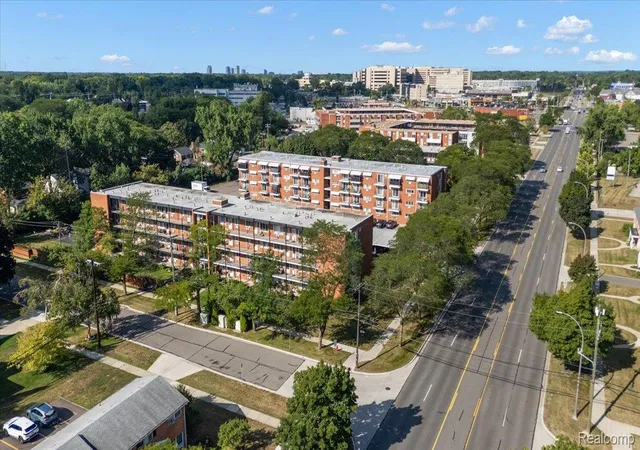 Photo 31 of Condo for sale at 2820 Woodslee Dr #308, Royal Oak City Oakland, MI 48073 | MLS# 20261069129 | Listing updated on 2026-09-09