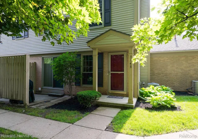 Photo 1 of Condo for sale at 3145 Hidden Ridge Dr, Waterford Charter Township Oakland, MI 48328 | MLS# 20261069148 | Listing updated on 2026-08-29