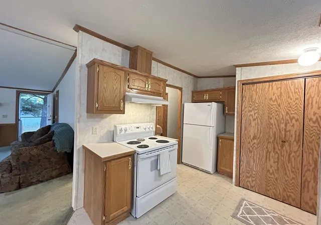 Photo 2 of Single family home for sale at 7290 Second St, Thompsonville Village Benzie, MI 49683 | MLS# 78080072960 | Listing updated on 2026-09-17