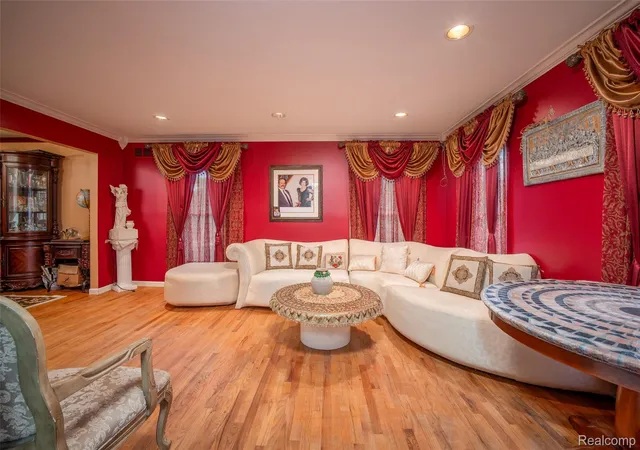 Photo 5 of Single family home for sale at 30991 Oak Valley Ct, Farmington Hills City Oakland, MI 48331 | MLS# 20261069167 | Listing updated on 2026-09-02