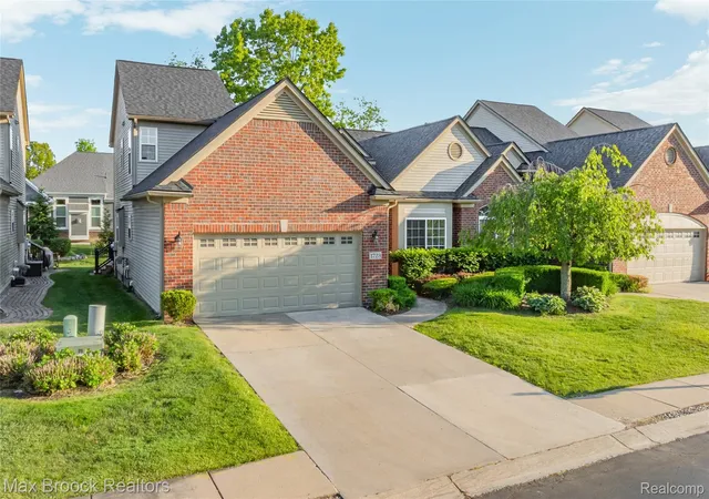Photo 2 of Condo for sale at 1723 Pine Forest Dr, Commerce Charter Township Oakland, MI 48390 | MLS# 20261069169 | Listing updated on 2026-08-29