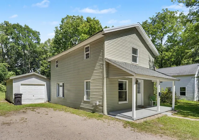 Photo 3 of Single family home for sale at 230 Delano St, Allegan City Allegan, MI 49010 | MLS# 66026045761 | Listing updated on 2026-08-28