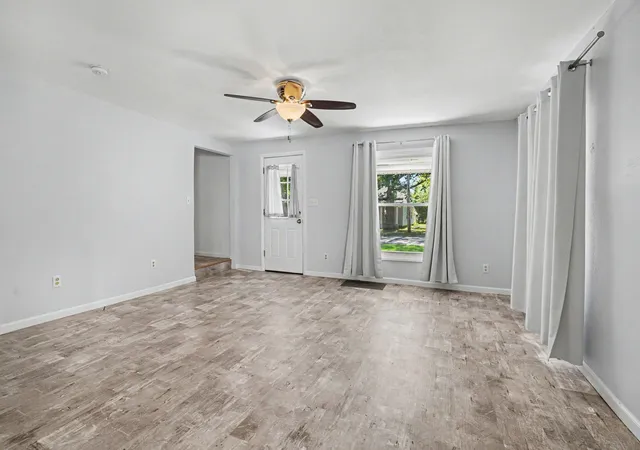 Photo 5 of Single family home for sale at 230 Delano St, Allegan City Allegan, MI 49010 | MLS# 66026045761 | Listing updated on 2026-08-28