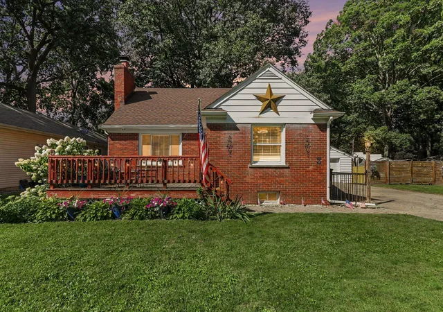 Photo 1 of Single family home for sale at 3620 Fort Dr, Waterford Charter Township Oakland, MI 48328 | MLS# 81026045769 | Listing updated on 2026-09-10