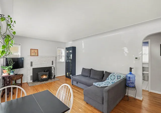 Photo 3 of Single family home for sale at 3620 Fort Dr, Waterford, MI 48328 | MLS# 81026045769 | Listing updated on 2026-10-19
