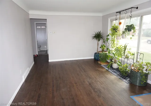 Photo 3 of Single family home for sale at 28102 Brush St, Madison Heights City Oakland, MI 48071 | MLS# 20261069191 | Listing updated on 2026-10-18
