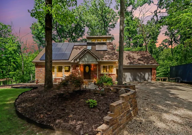 Photo 2 of Single family home for sale at 10592 W M Ave, Oshtemo Charter Township Kalamazoo, MI 49009 | MLS# 65026045779 | Listing updated on 2026-08-28