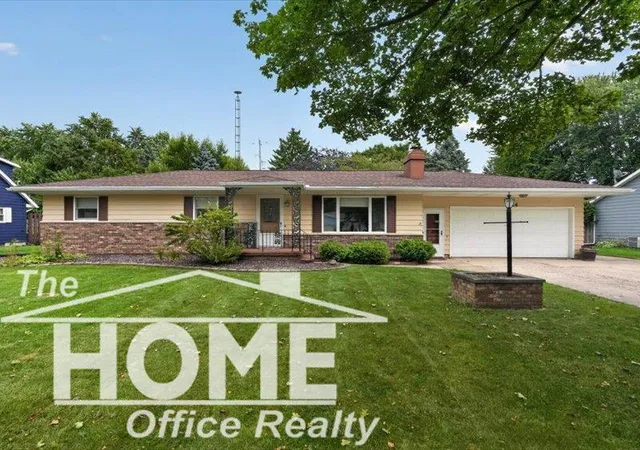 Photo 1 of Single family home for sale at 824 Krust Dr, Owosso City Shiawassee, MI 48867 | MLS# 5050220145 | Listing updated on 2026-08-28