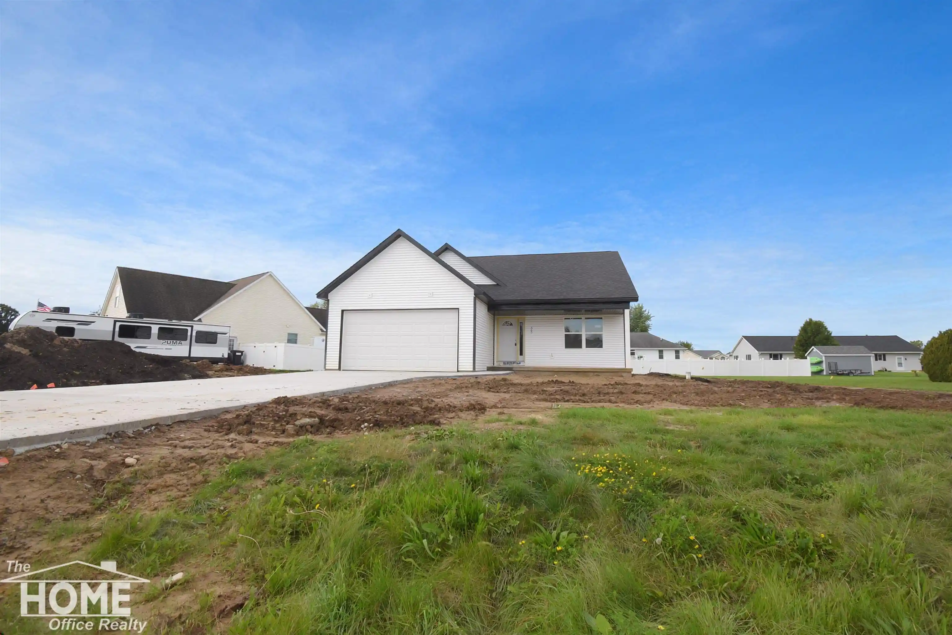 Photo 1 of Single family home for sale at 565 Elizabeth Dr, Caledonia Charter Township Shiawassee, MI 48867 | MLS# 5050220150 | Listing updated on 2026-10-12