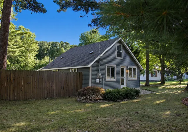 Photo 1 of Sale Pending at 3429 W Giles Rd, Laketon Township Muskegon, MI 49445 | MLS# 71026045801 | Listing updated on 2026-09-01