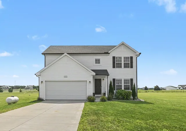 Single family home for sale at 17211 Country Ln, ManchesterTownship_Washtenaw, MI 48158 | MLS# 81026045805