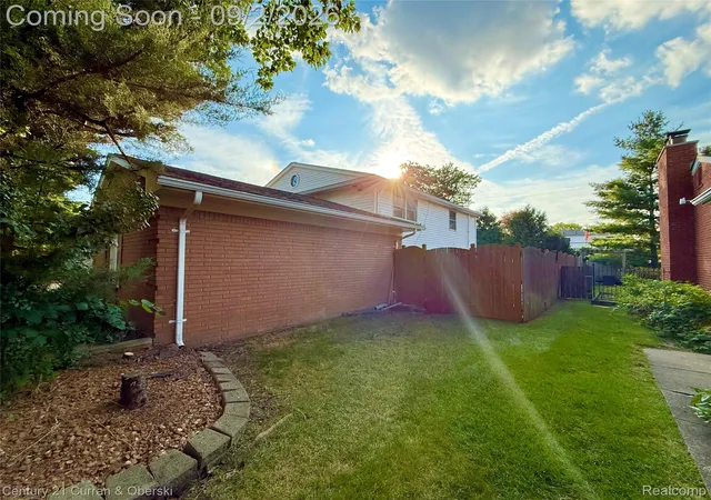 Photo 2 of Single family home for sale at 4580 Parkside Blvd, Allen Park City Wayne, MI 48101 | MLS# 20261069237 | Listing updated on 2026-10-07