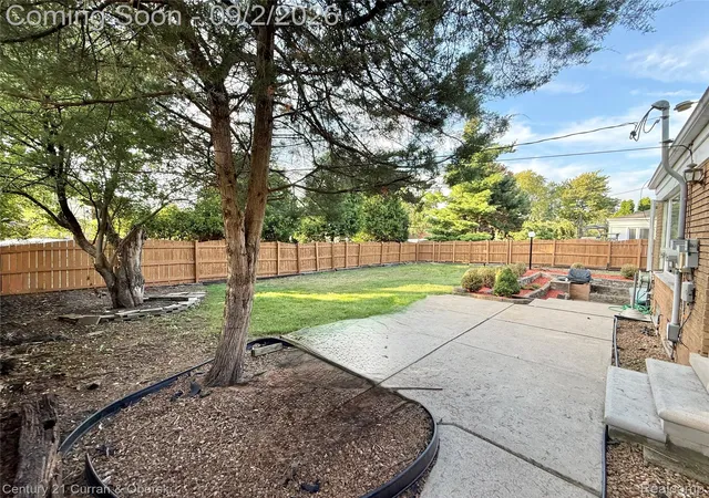 Photo 3 of Single family home for sale at 4580 Parkside Blvd, Allen Park City Wayne, MI 48101 | MLS# 20261069237 | Listing updated on 2026-10-07