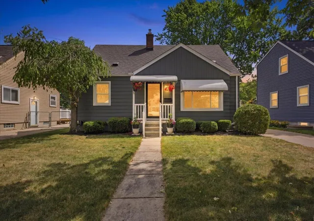 Single family home for sale at 815 S Marias Ave, ClawsonCity_Oakland, MI 48017 | MLS# 81026045813