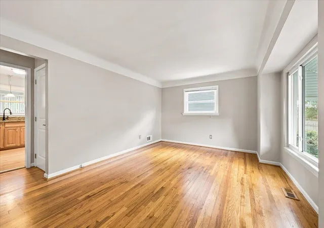 Photo 4 of Single family home for sale at 815 S Marias Ave, Clawson, MI 48017 | MLS# 81026045813 | Listing updated on 2026-09-28