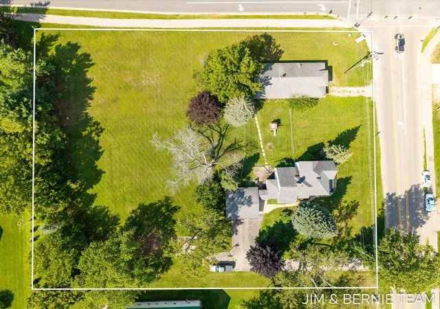 Photo 3 of Single family home for sale at 3185 104Th Ave, Holland Charter Township Ottawa, MI 49464 | MLS# 71026045816 | Listing updated on 2026-08-28