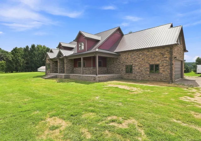 Photo 4 of Single family home for sale at 20600 29 Mile Rd Rd, Ray Township Macomb, MI 48096 | MLS# 58050220157 | Listing updated on 2026-08-31