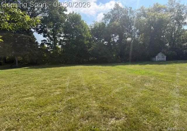 Photo 3 of Single family home for sale at 114 Crooked Limb Dr, Lapeer Township Lapeer, MI 48446 | MLS# 20261069250 | Listing updated on 2026-08-30