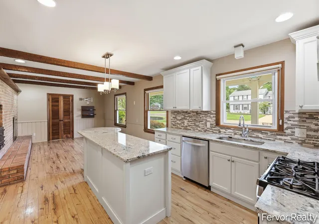 Photo 3 of Single family home for sale at 3520 Chamberlain Ave Se, Grand Rapids City Kent, MI 49508 | MLS# 65026045831 | Listing updated on 2026-09-12