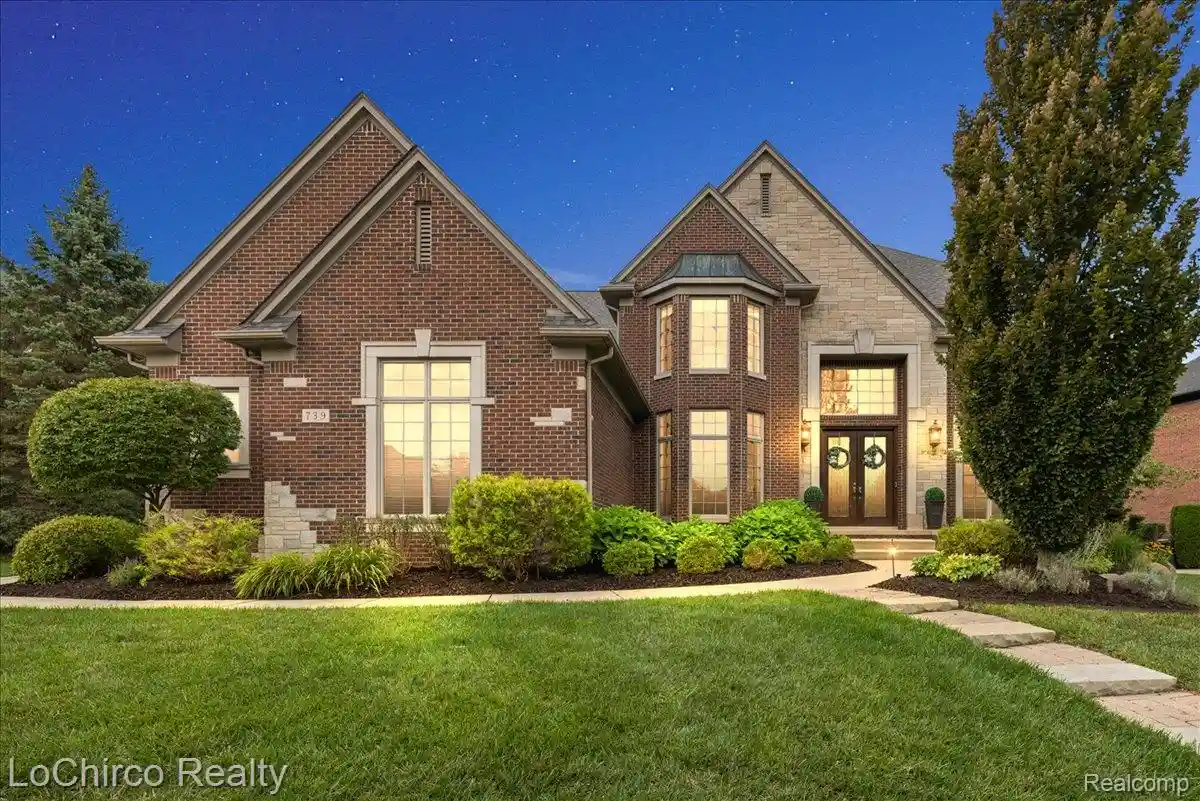 Photo 1 of Single family home for sale at 739 Majestic Dr, Rochester Hills, MI 48306 | MLS# 20261069266 | Listing updated on 2026-10-18