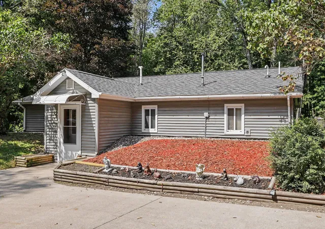 Photo 2 of Single family home for sale at 15700 Lepper Rd, Barry Township Barry, MI 49060 | MLS# 66026045836 | Listing updated on 2026-09-08