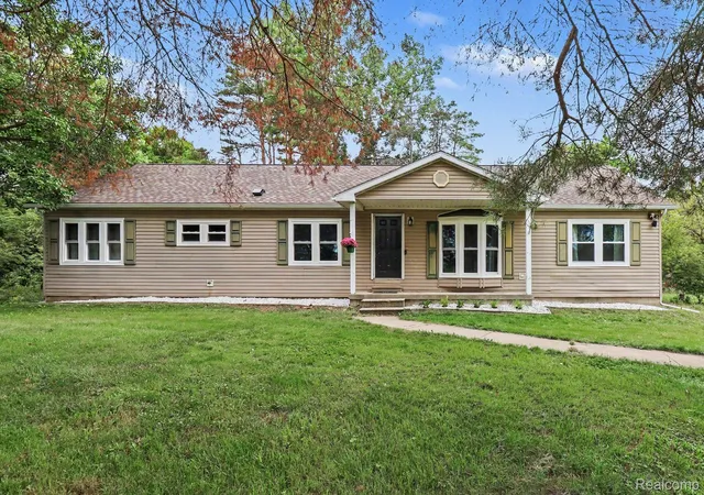 Photo 3 of Single family home for sale at 6357 N State Rd, Richfield Township Genesee, MI 48423 | MLS# 20261069279 | Listing updated on 2026-09-12