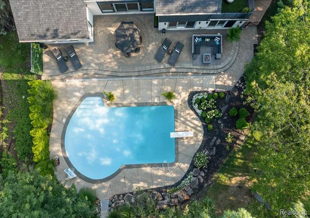 Photo 2 of Mansion for sale at 4884 Cider Hill Dr, Oakland Charter Township Oakland, MI 48306 | MLS# 20261069278 | Listing updated on 2026-08-31