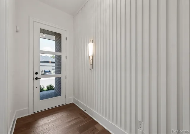 Photo 2 of Single family home for sale at 4182 Prescott Park Cir, West Bloomfield, MI 48323 | MLS# 20261069283 | Listing updated on 2026-09-13