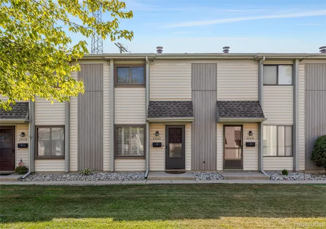 Photo 2 of Condo for sale at 2547 Samoset Rd, Royal Oak City Oakland, MI 48073 | MLS# 20261069284 | Listing updated on 2026-09-08