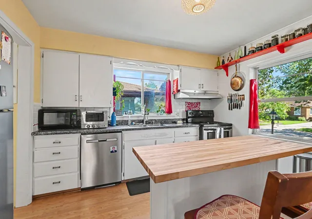 Photo 5 of Single family home for sale at 147 W 29Th St, Holland City Ottawa, MI 49423 | MLS# 71026045845 | Listing updated on 2026-09-05