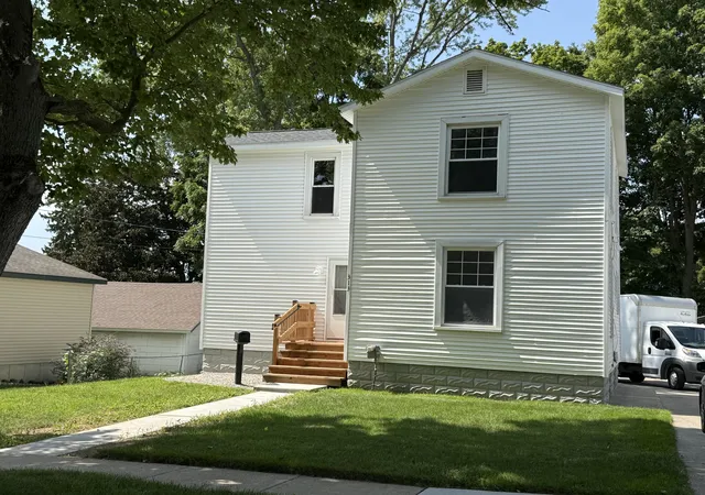 Photo 2 of Single family home for sale at 313 Morse St, Ionia City Ionia, MI 48846 | MLS# 65026045852 | Listing updated on 2026-09-08