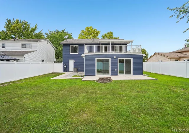 Photo 4 of Single family home for sale at 18923 Orleans Pl, Woodhaven City Wayne, MI 48183 | MLS# 20261069304 | Listing updated on 2026-09-17