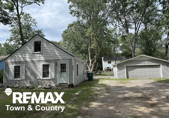 Photo 1 of Single family home for sale at 3238 Newton Rd, Commerce Charter Township Oakland, MI 48382 | MLS# 5050220186 | Listing updated on 2026-08-28