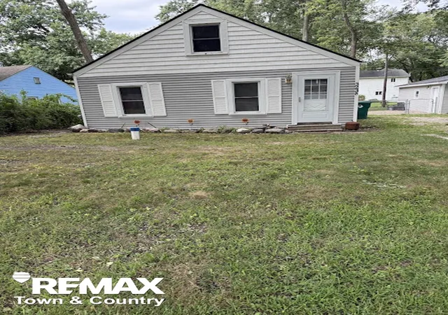 Photo 2 of Single family home for sale at 3238 Newton Rd, Commerce Charter Township Oakland, MI 48382 | MLS# 5050220186 | Listing updated on 2026-08-28