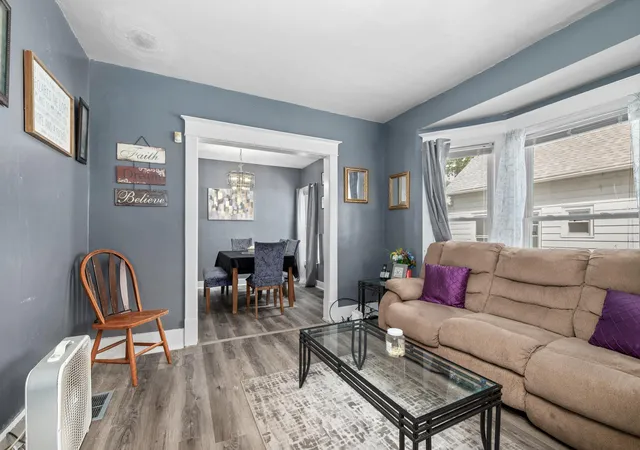 Photo 3 of Single family home for sale at 1005 Adams St Se, Grand Rapids City Kent, MI 49507 | MLS# 65026045874 | Listing updated on 2026-09-25