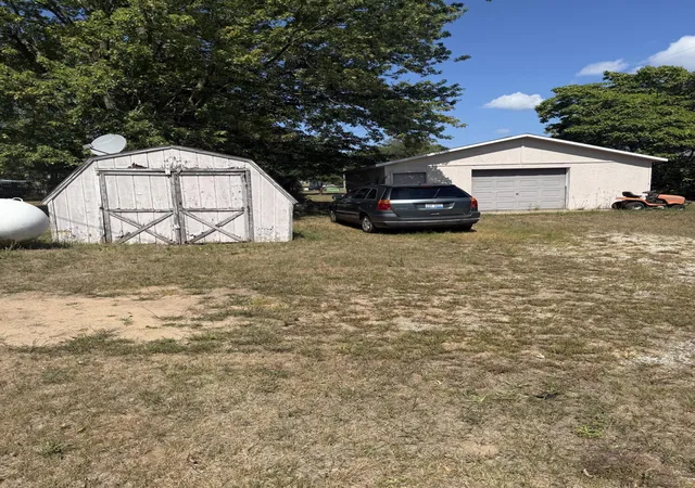 Photo 2 of Single family home for sale at 8809 W 13 Mile Rd, Troy Township Newaygo, MI 49459 | MLS# 72026045876 | Listing updated on 2026-08-28