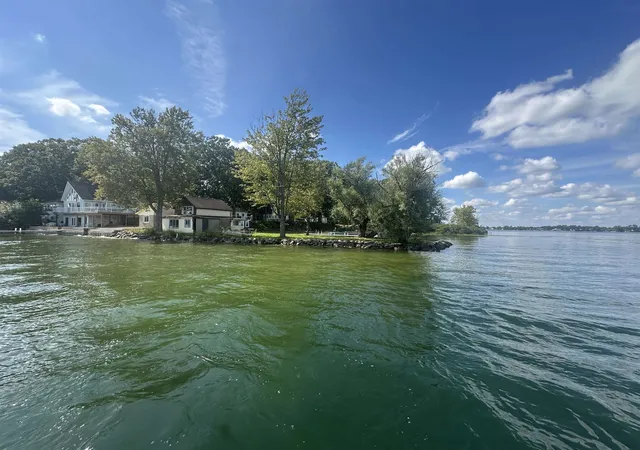 Photo 4 of Single family home for sale at 13009 Torrey Rd, Fenton Charter Township Genesee, MI 48430 | MLS# 5050220188 | Listing updated on 2026-08-28